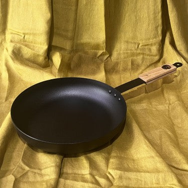 Netherton Foundry 11" (28cm) Spun Iron Chef's Sauté frying pan