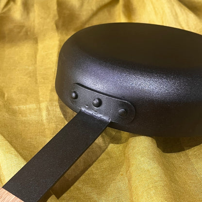 7" (18cm) Spun Iron Chef's pan