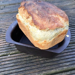 1lb (0.5kg) Black Iron Loaf Pan