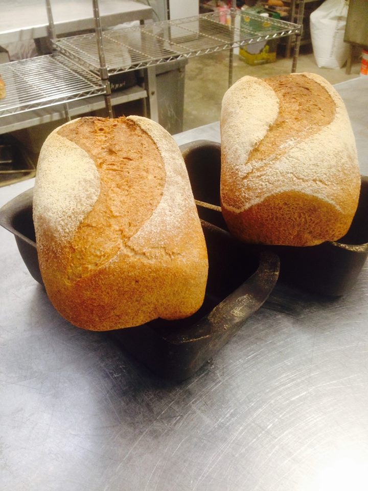 2lb (1kg) Black Iron Loaf Pan